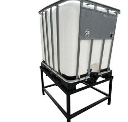 Tilted Stand for IBC Containers